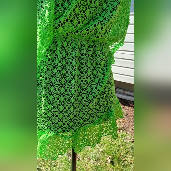 Amazing Neon Green Crochet Lace Tie-Front Cover-Up - Picture 4 of 13